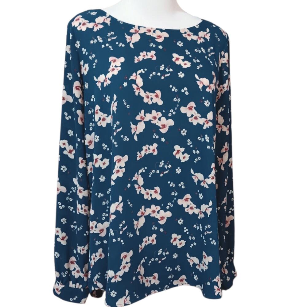 PLEIONE Blouse Top M Pretty‎ Flowers Career Office Professional Dressy Floral